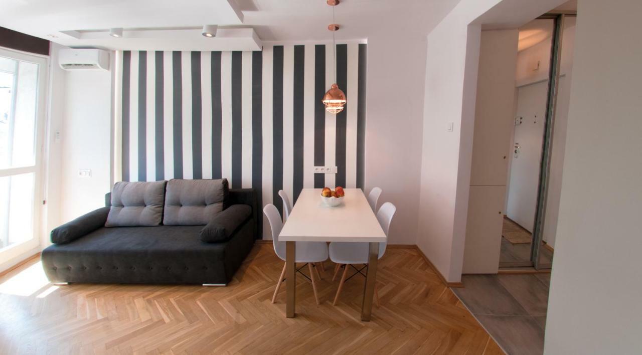 Old Town Grand Theatre Apartment Warsaw Exterior photo